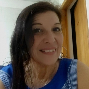 Veronica Lucia, Niñera en Manzanares
