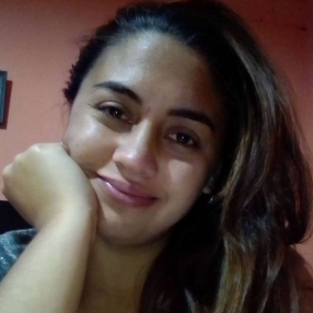 Micaela Belen, Niñera en Quilmes Oeste