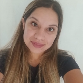 Celeste, Babysitter in Roldán