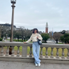 Milene, Babysitter in Avellaneda