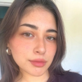 Amira, Babysitter in Ensenada