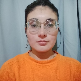 Oriana Melina, Niñera en El Palomar