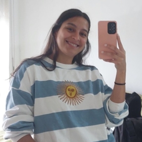 Valeria, Niñera en Rosario