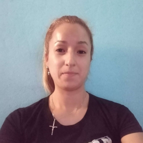 Eva, Niñera en Ingeniero Budge