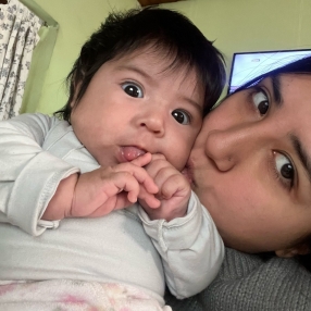 Paula, Babysitter in Junín