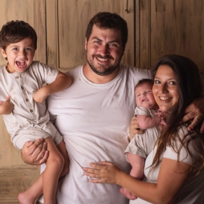 Daniela, Familia en Villa Gobernador Galvez