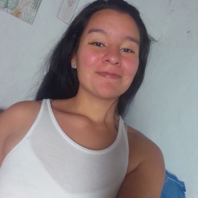 Lucero, Babysitter in Pilar Centro
