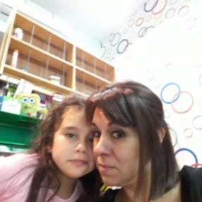Andrea Alejandra, Niñera en Comuna 9