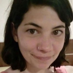 Malena, Niñera en Olivos