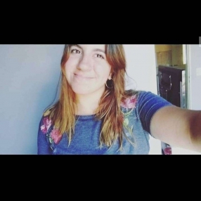 Florencia, Babysitter in Ezeiza