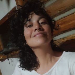 Yamila, Babysitter in El Bolsón