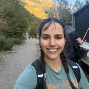 Valentina, Niñera en La TABLADA 