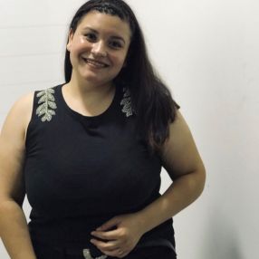 Azul, Niñera en Esperanza