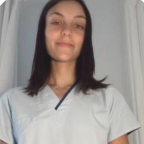 Catalina, Babysitter in Adrogué