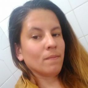 Vanesa, Niñera en Isidro Casanova