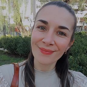 Fabiana, Niñera en Troncos del Talar