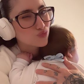 Laura, Familia en Caseros