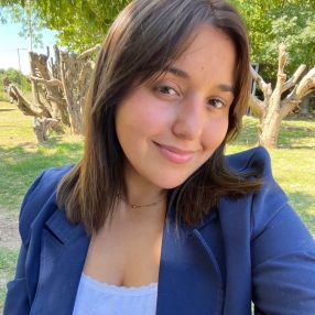 Magali, Babysitter in Exaltación de la Cruz