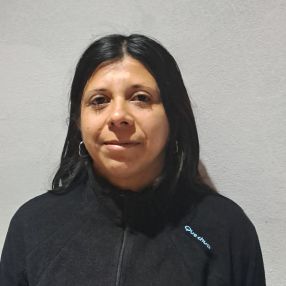 Leonela, Niñera en Capitán Bermúdez