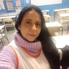 Fiorella, Niñera en El Jagüel