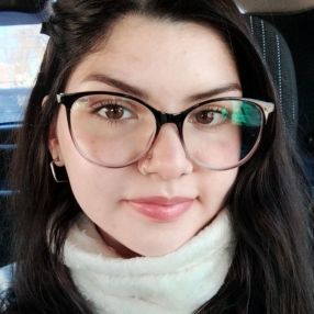 Celeste, Niñera en Villa Regina