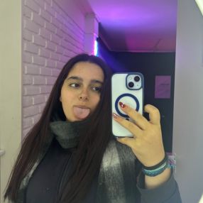 Luna, Niñera en Villa Adelina