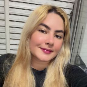 Victoria, Niñera en La Plata