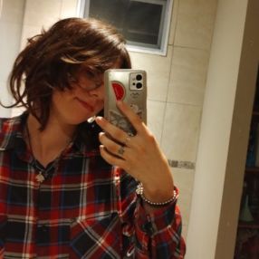 Julieta, Babysitter in Tres de Febrero