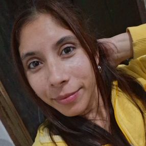 Emilia, Babysitter in Pilar Centro