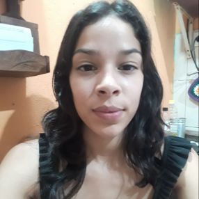 Valentina, Babysitter in Carlos Spegazzini