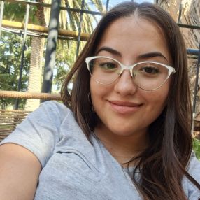 Victoria Belen, Niñera en Comodoro Rivadavia