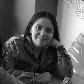 Daiana, Niñera en Allen
