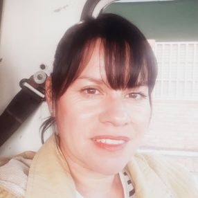 Elizabeth, Niñera en Villa Tesei