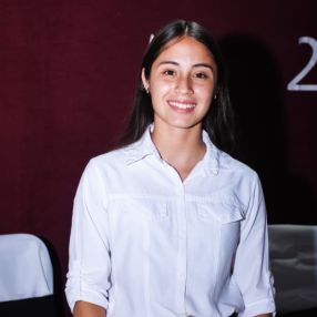 Yamila, Babysitter in San José