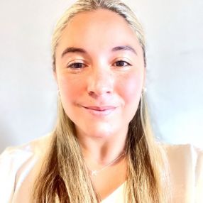 Katya Daiana, Babysitter in Córdoba