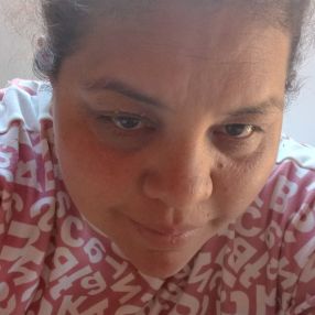 Estela, Babysitter in Funes