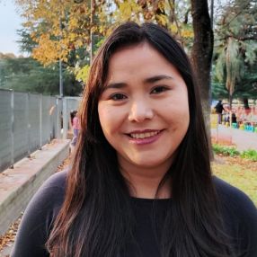 Verónica, Babysitter in Santos Lugares