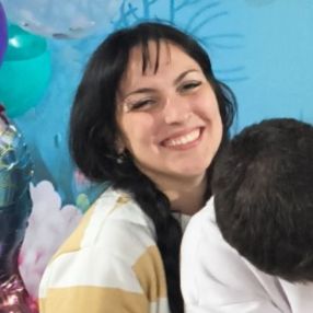 Agustina Malen, Niñera en Santa Rosa
