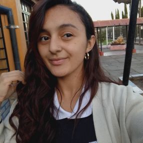 Priscila, Babysitter in Lules