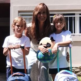 Isis, Familia en Roldán