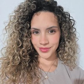 Paola, Niñera en Melchor Romero