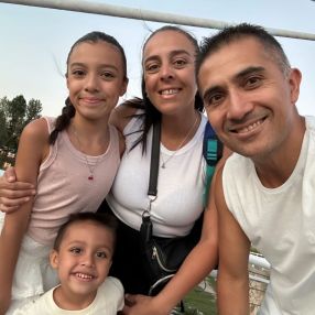 Anahi  soledad, Familia en Córdoba