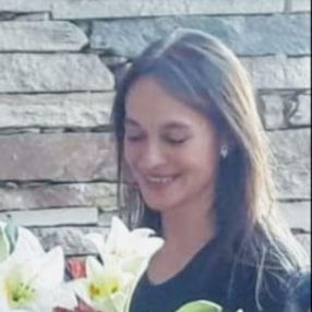 Paola, Niñera en Muñiz