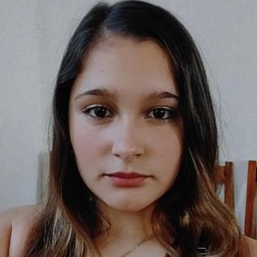 Dana Luján, Niñera en Oberá