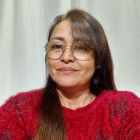 Sandra, Babysitter in Zavalla