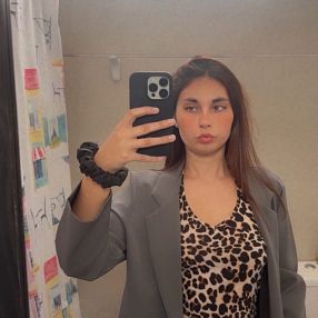 Luciana, Niñera en San Vicente