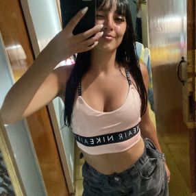 Nahir, Niñera en Comuna 8
