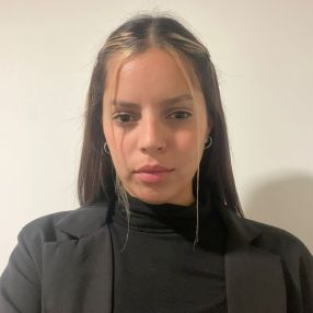 Agostina belen, Niñera en Córdoba