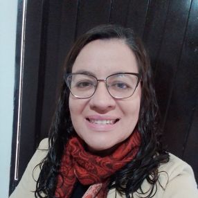 Carolina, Niñera en Ciudad de Mendoza