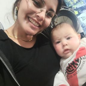 Daiana, Babysitter in grand bourg